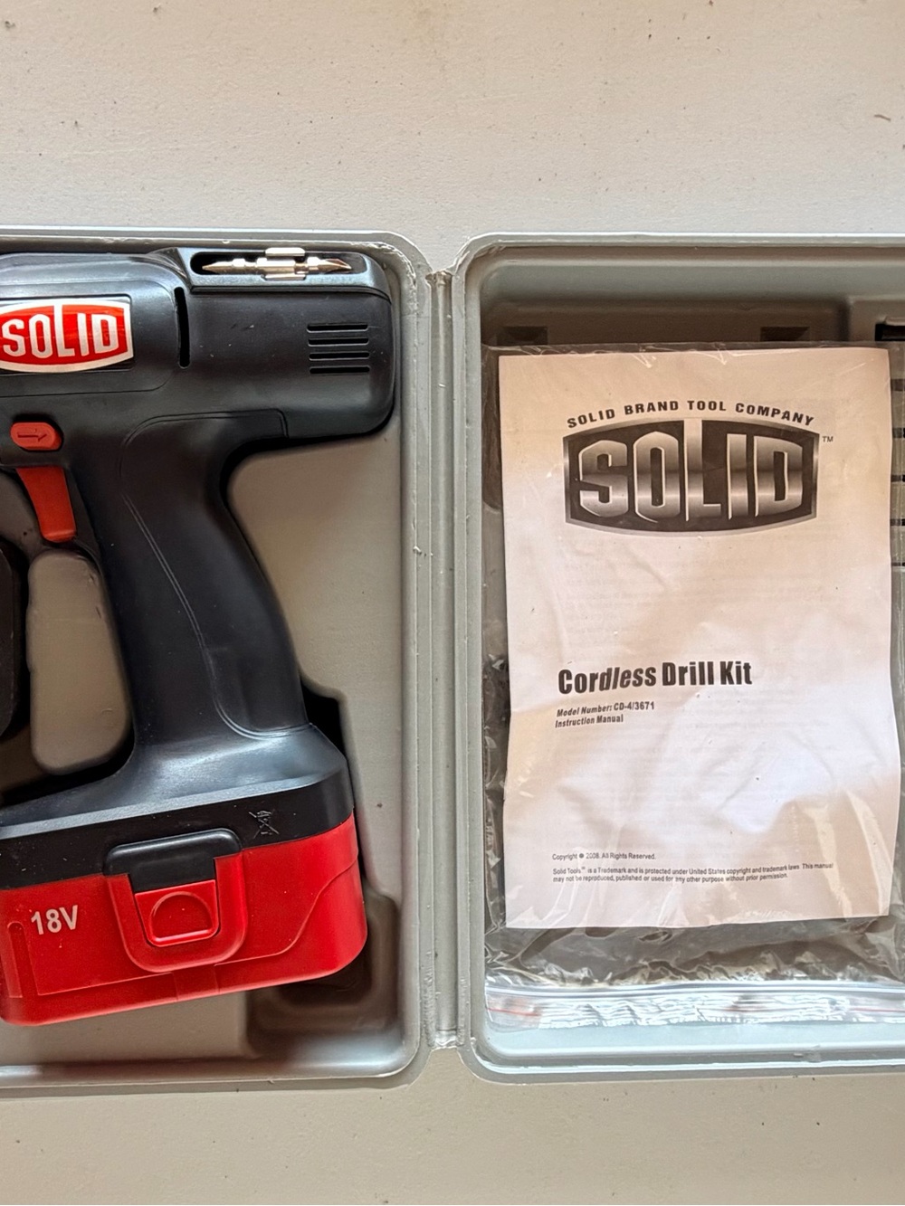 Solid Cordless Drill Kit in Black and Red
